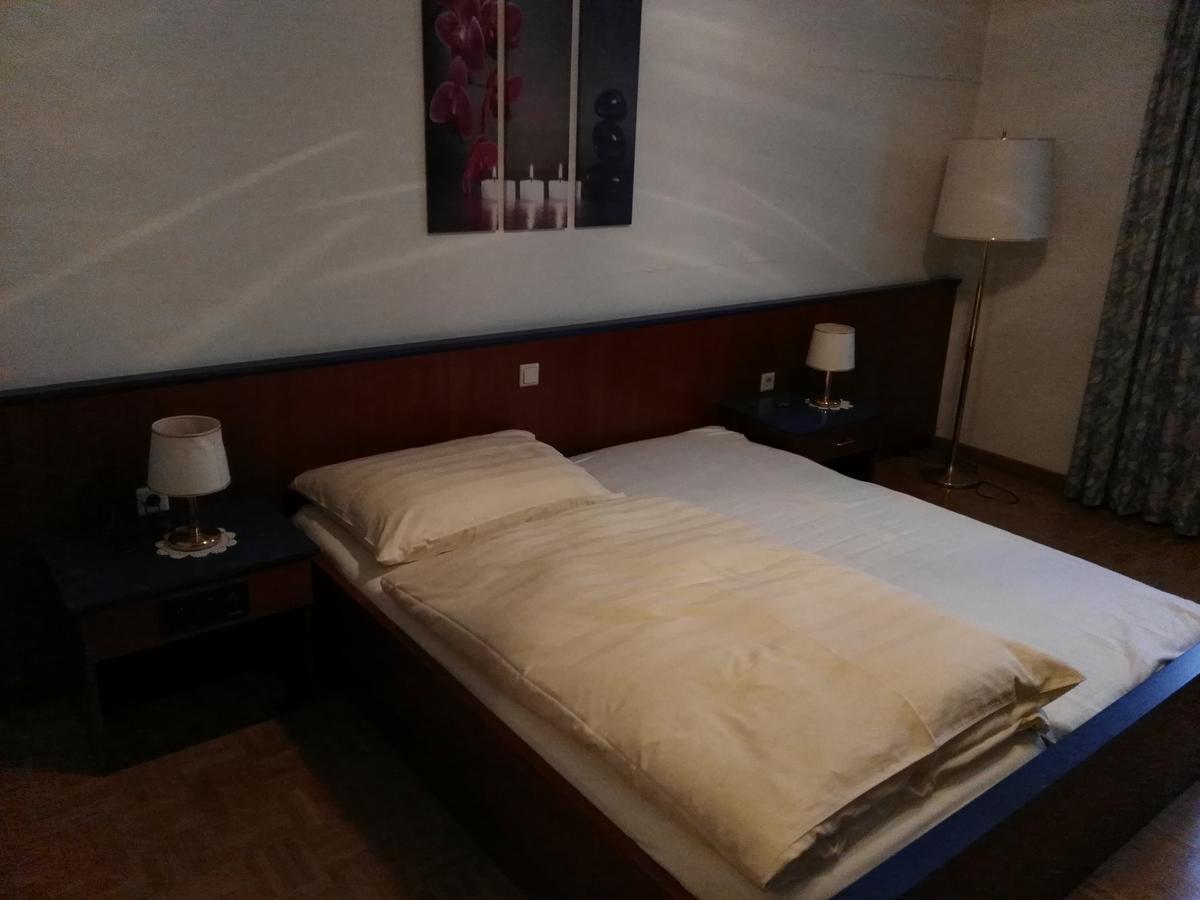 Hotel Seltenriegel Wies エクステリア 写真